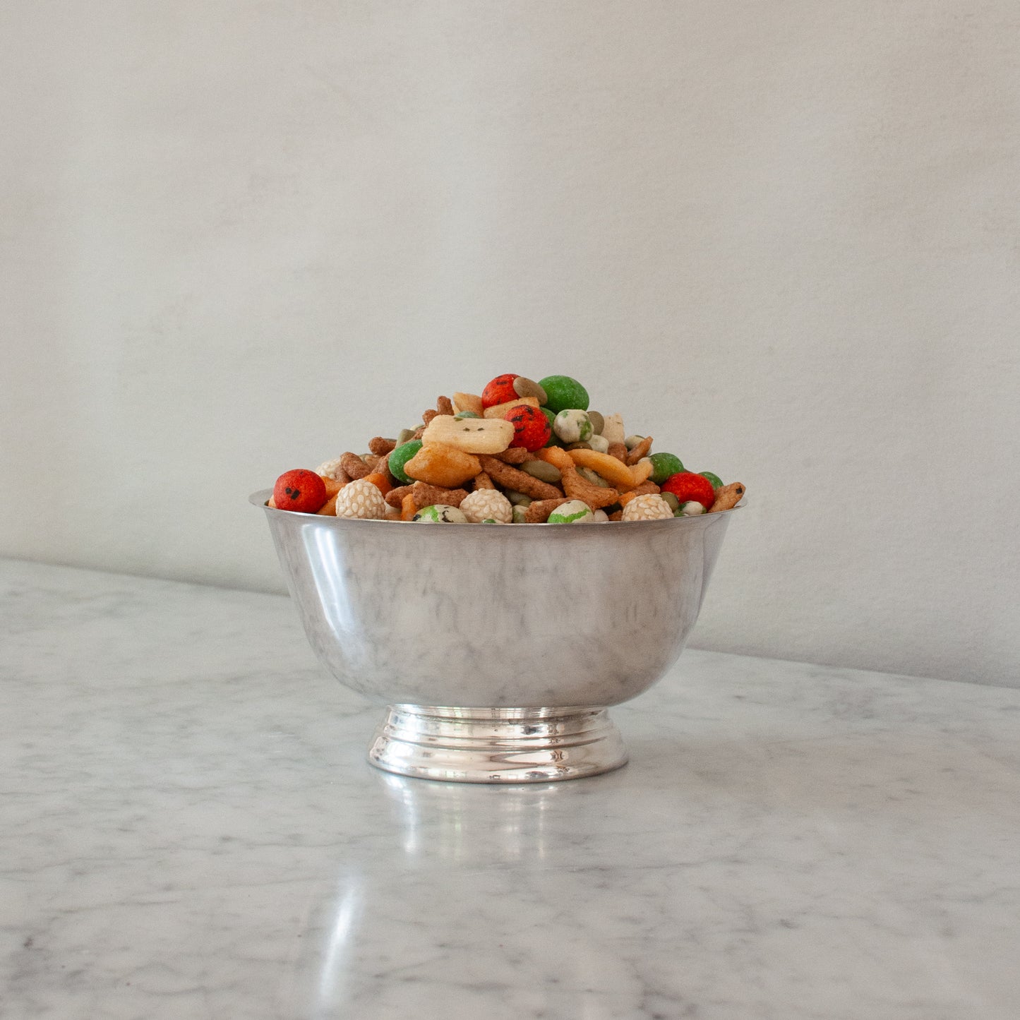 Vintage classic pedestal bowl series