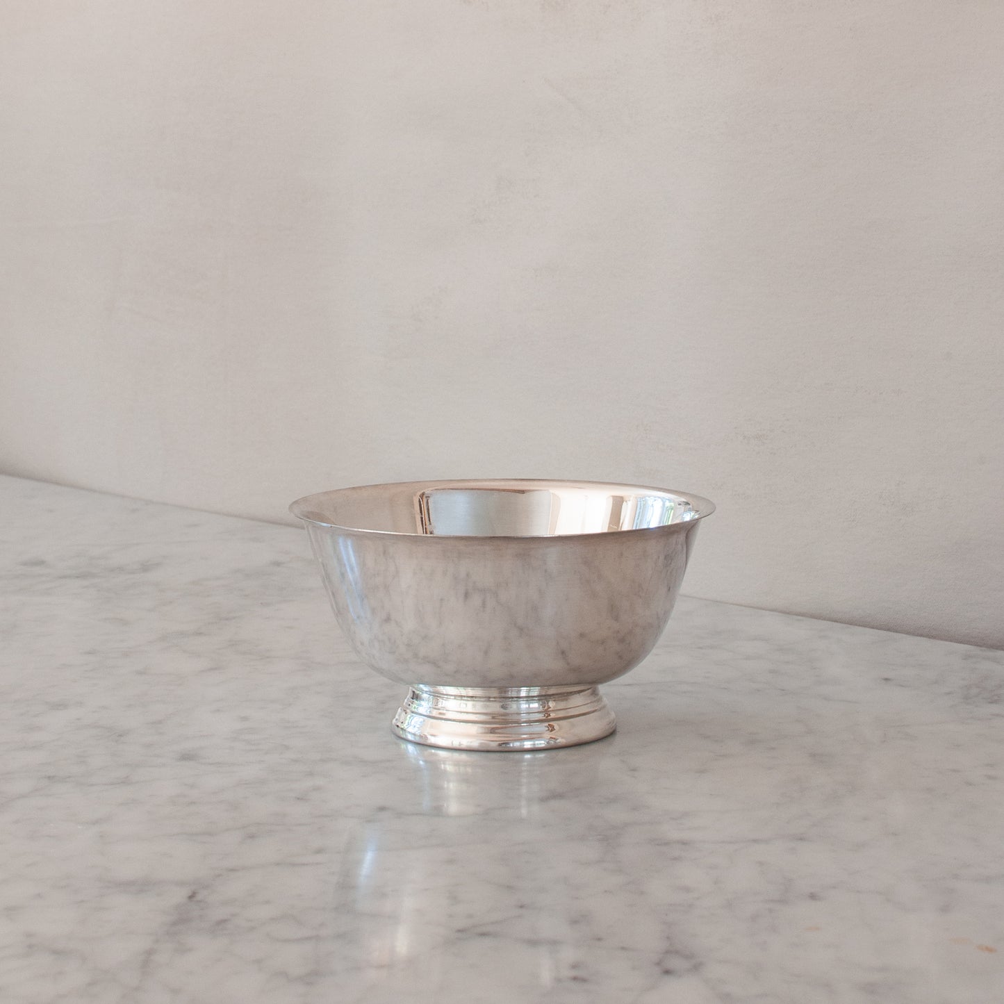 Vintage classic pedestal bowl series