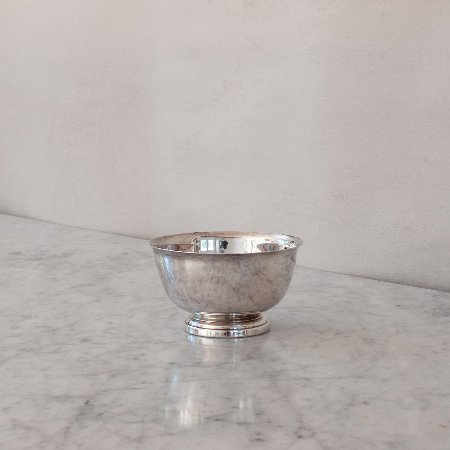 Vintage classic pedestal bowl series