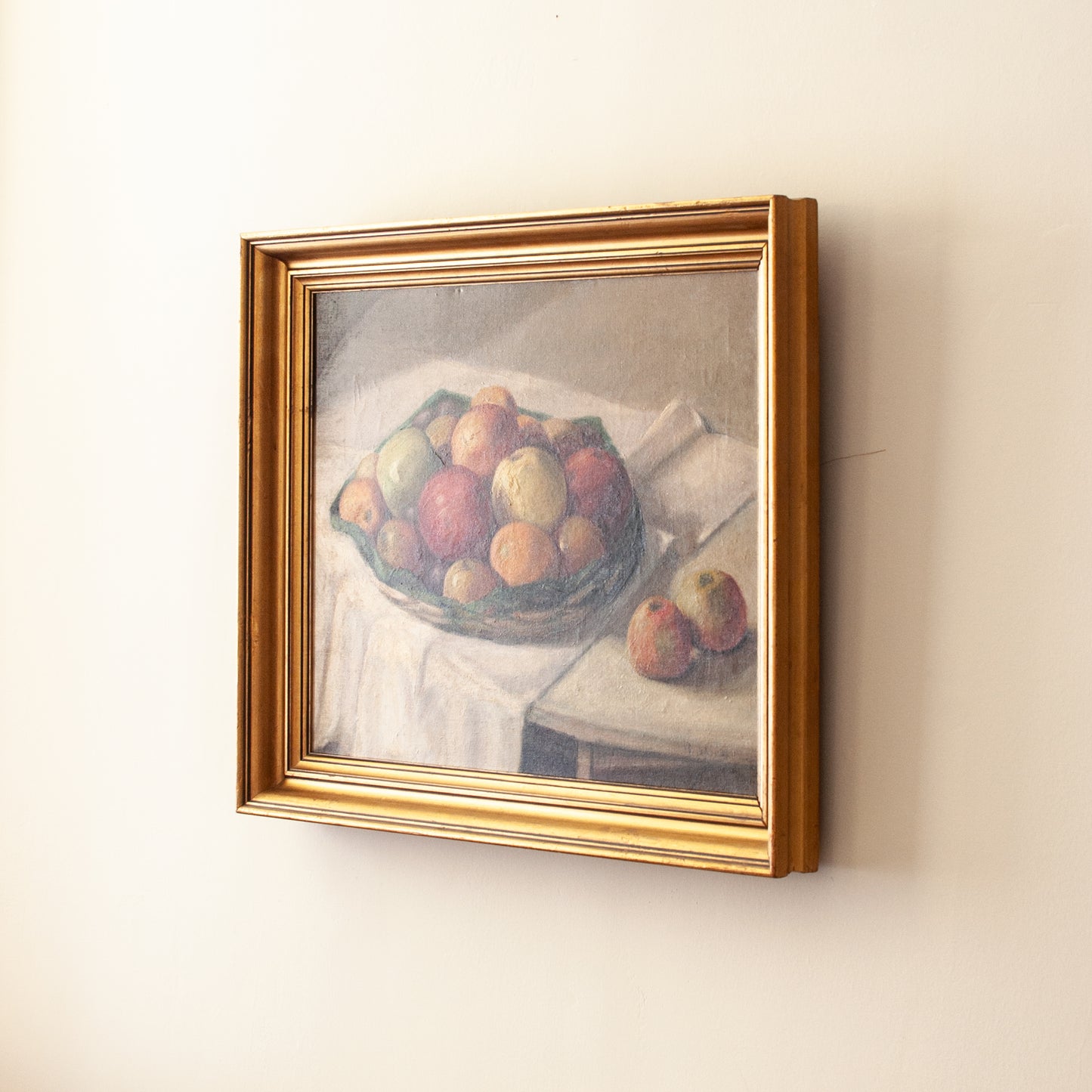 Vintage oil painting, bowl of apples