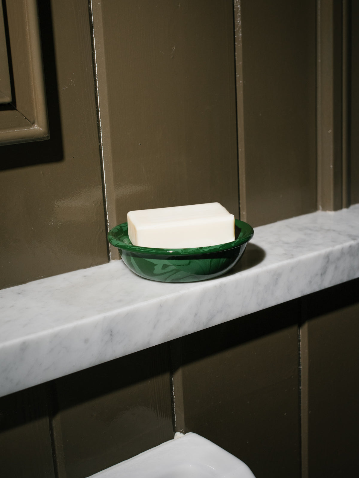 Cousin St. Marbled Enamel Soap Dish, Seaweed