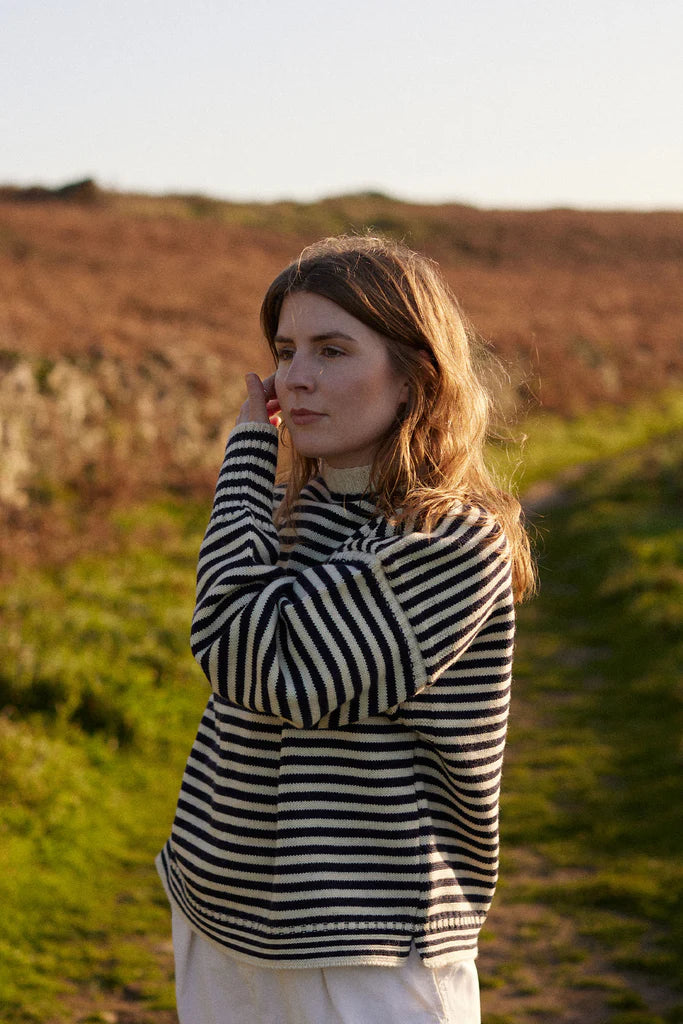 Le Tricoteur, Cropped Guernsey in Aran & Navy Stripe