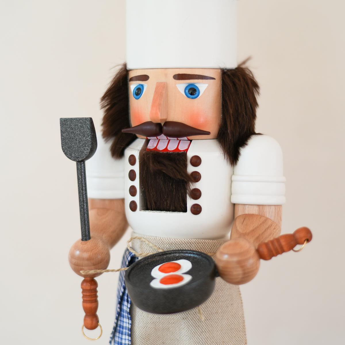 Cook Nutcracker, Large