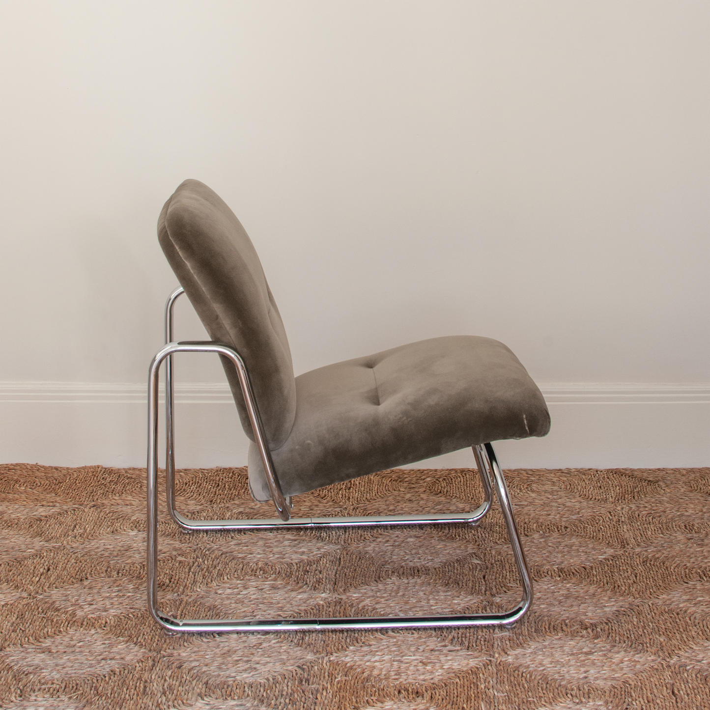 Pair of vintage Steelcase chairs